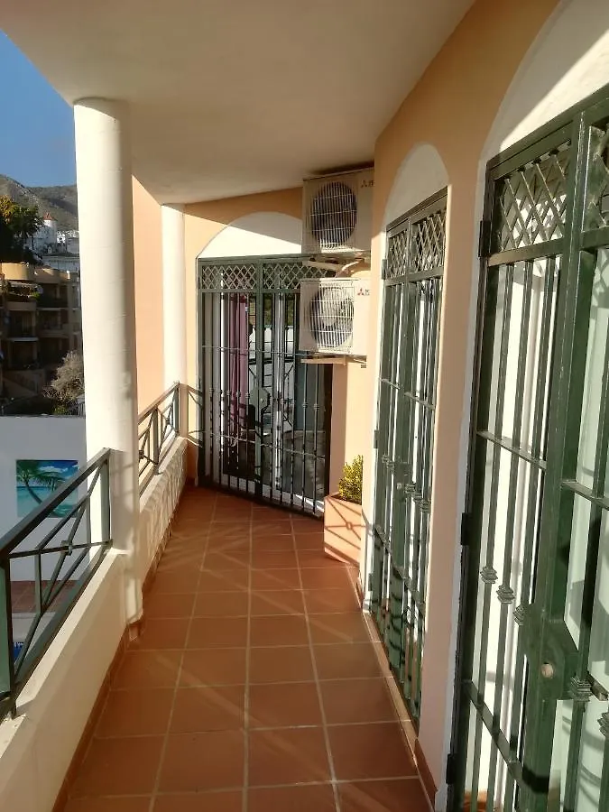 Burriana Holiday Rentals Sleeps 8 Private Pool Nerja 0*,  Spain